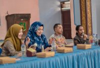 Foto: Acara seminar optimalisasi UMKM yang dihadiri oleh Hj. Nurfitriana dan Ketua Umum Ok Oce Syam Sumenep Fauzi As.