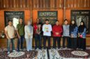 Bupati Sumenep membuka peluang baru petani tembakau.