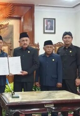 Rapat Paripurna DPRD Tulungagung Tentang Perubahan APBD Tahun Anggaran 2026 serta pembahasan rencana kerja DPRD untuk tahun 2027