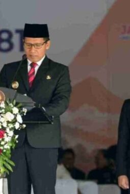 Upacara Peringatan Hari Jadi ke 81 Jatim, Plt Bupati Tulungagung Ajak Perkuat Pengabdian Negara